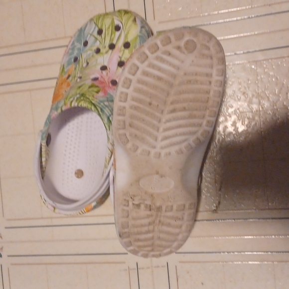 Crocs - Picture 2 of 2